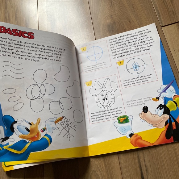 Disney Mickey Mouse Drawing Book - Picture 7 of 16